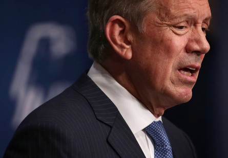 Pataki, seen here addressing the Republican Jewish Coalition on Dec. 3, is dropping out of the race. (Alex Wong/Getty Images)