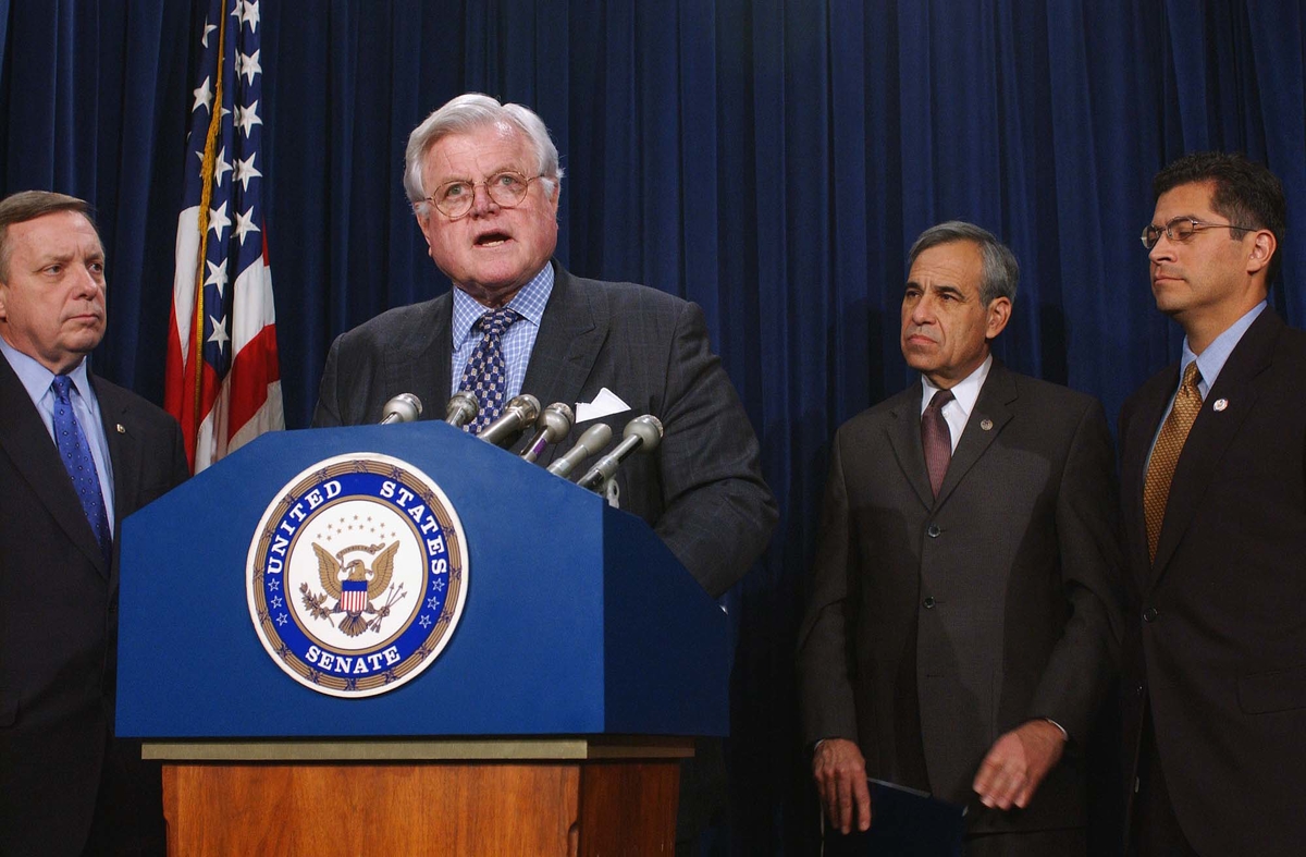 2/12/03.ESTRADA NOMINATION--Sen. Richard J. Durbin, D-Ill., Sen. Edward M. Kennedy, D-Mass., Rep. Charlie Gonzalez, D-Texas, and Rep. Xavier Becerra, D-Calif., during a news conference opposing the approval of Miguel Estrada to be a judge on the D.C. Circuit Court of Appeals..CONGRESSIONAL QUARTERLY PHOTO BY SCOTT J. FERRELL