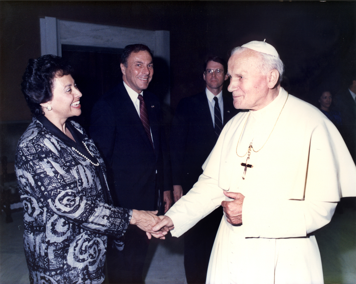 Nita Lowey, her husband Stephen and then-Rep. Michael McNulty visit with Pope John Paul II in 1989 in Rome, Italy. (CQ Roll Call File Photo)