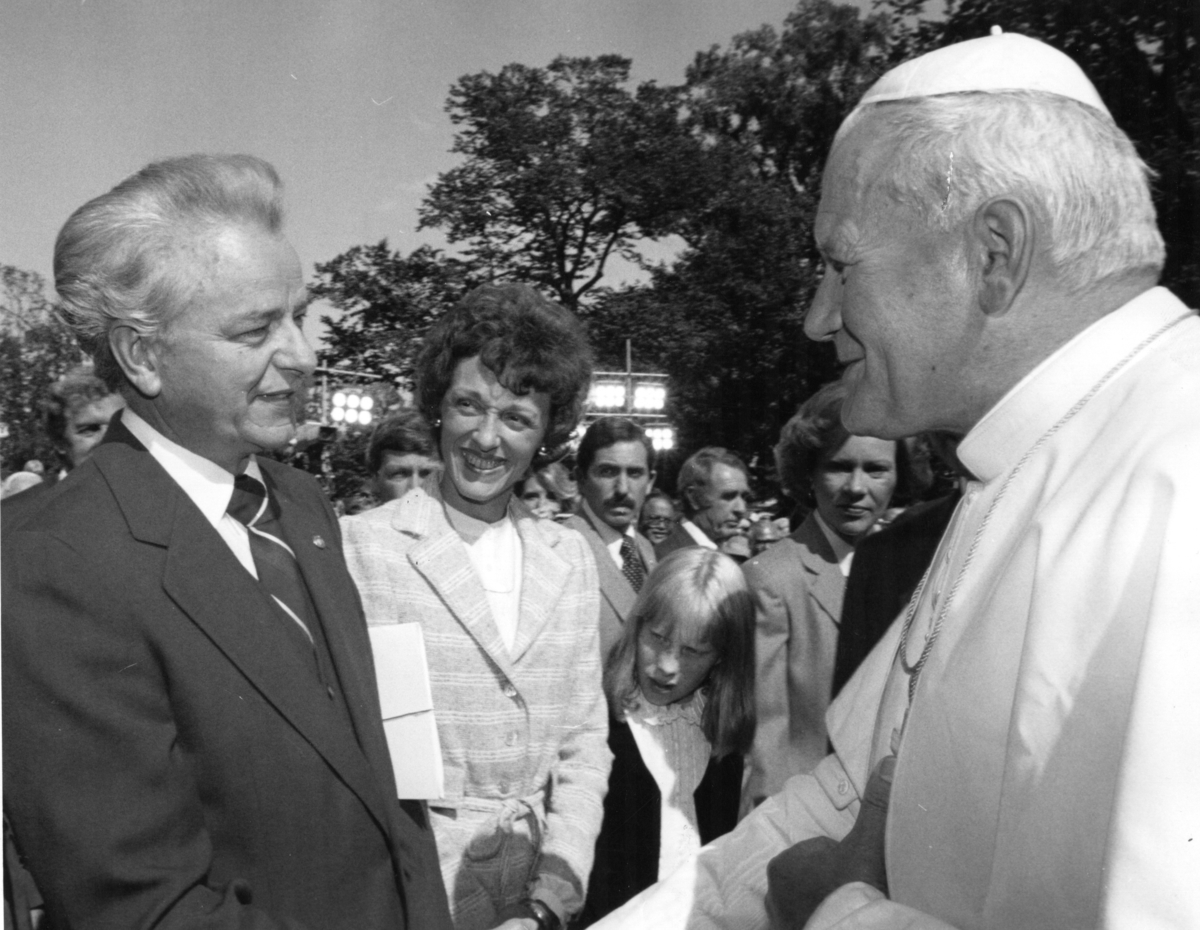 In this undated photo from the archives, Sen. Robert Byrd and Pope John Paul meet at the U.S. Capitol. (CQ Roll Call File Photo)