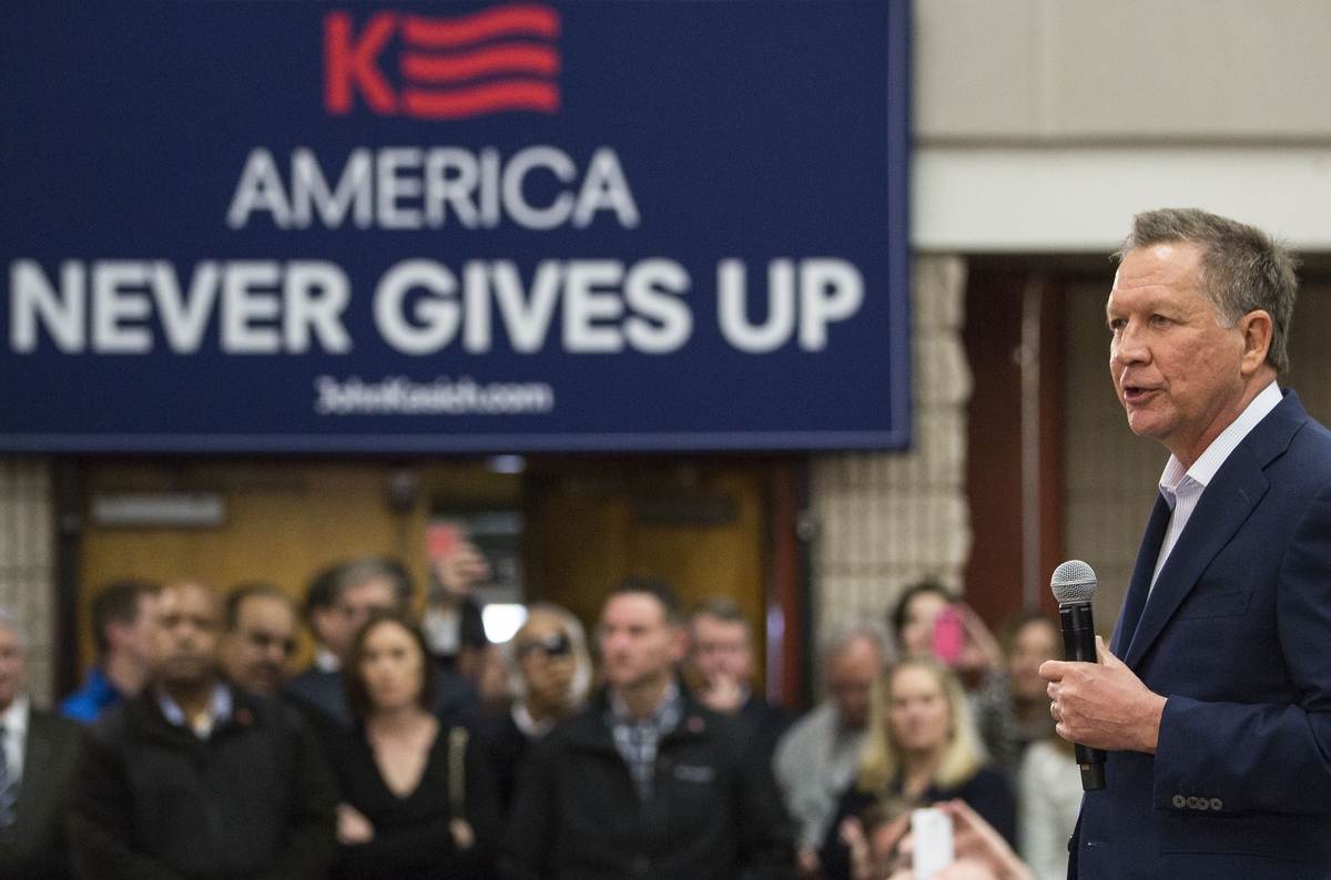 UNITED STATES - FEB. 22 - Republican presidential candidate, Ohio Gov. John Kasich, speaks at a campaign rally at George Mason University, in Fairfax, Va., Monday, Feb. 22, 2016. Unlike fellow Republican candidates focusing on the next primary election in Nevada, Kasich is focusing on Super Tuesday states, such as Virginia. (Photo By Al Drago/CQ Roll Call)